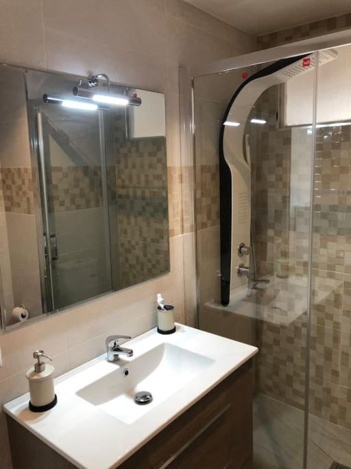פואנגירולה Apartamento Amplio Y Centrico מראה חיצוני תמונה